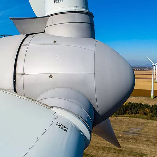 wind turbine blade inspections by drone_2